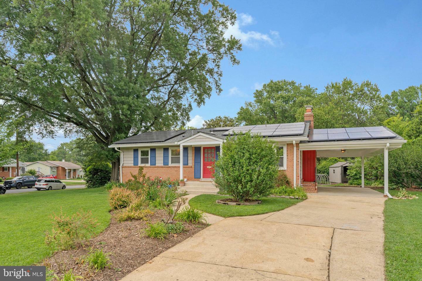 Property Photo:  8230 Citadel Place  VA 22180 