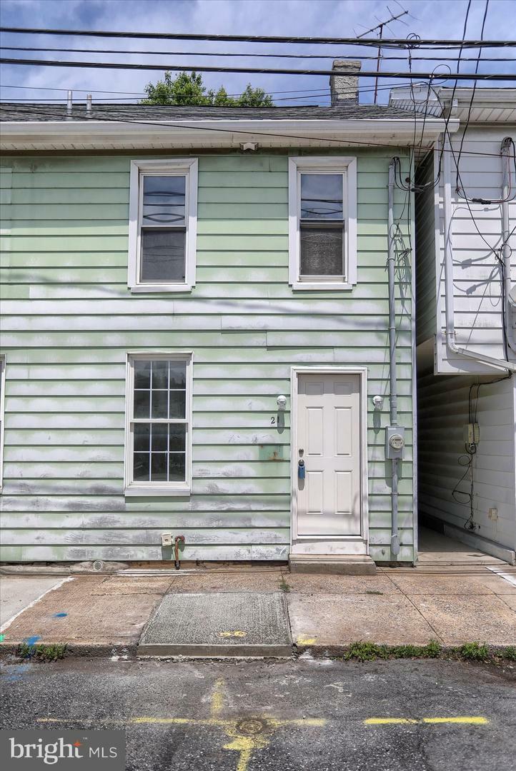 Property Photo: 21 E Allen Street PA 17055