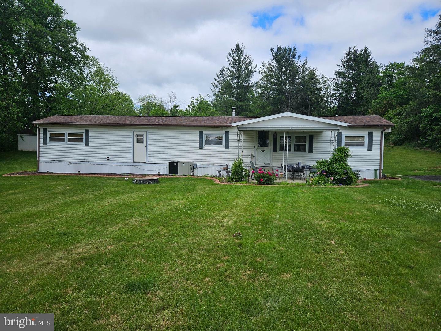 1267 Syner Road  Annville PA 17003 photo