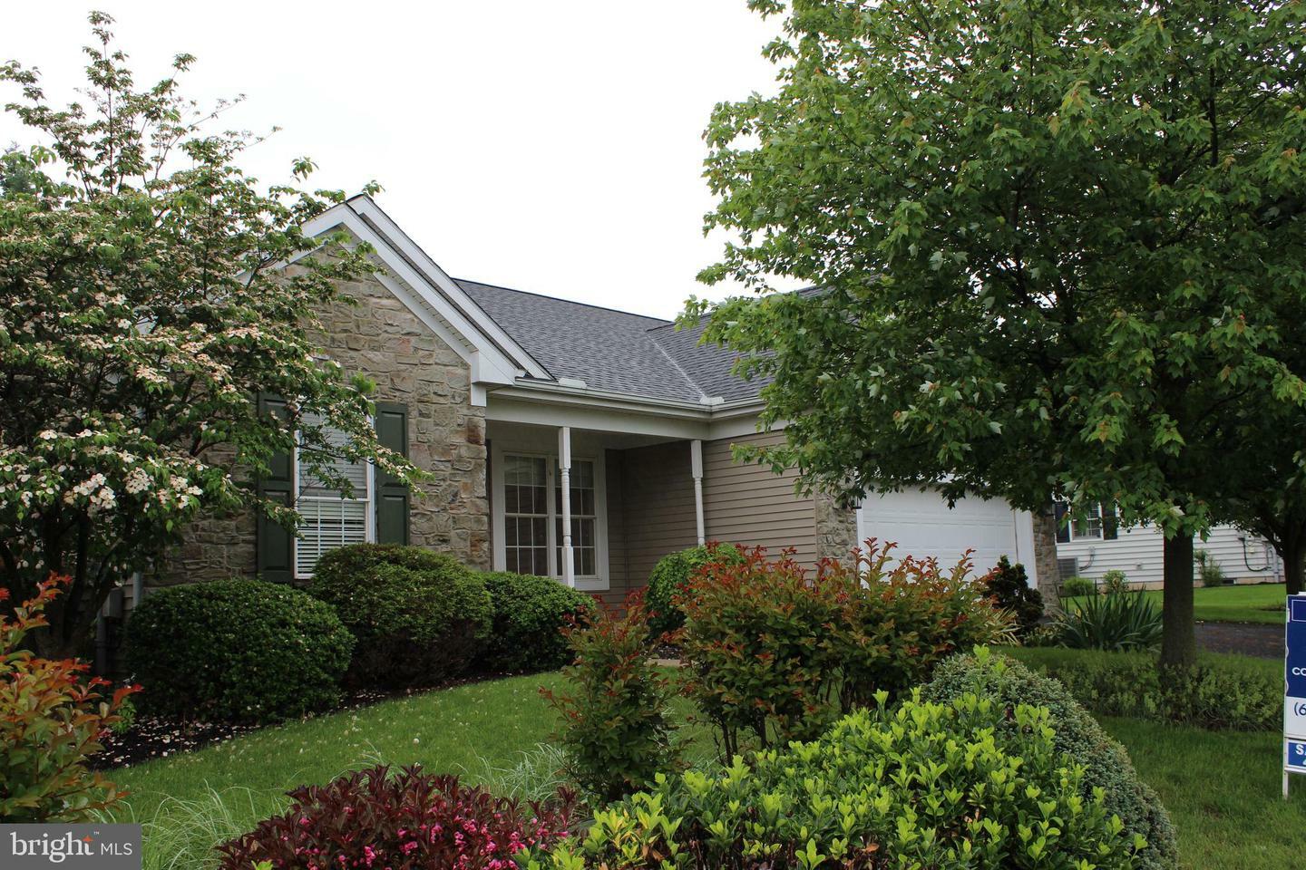Property Photo:  15 Reagan Drive  PA 17522 