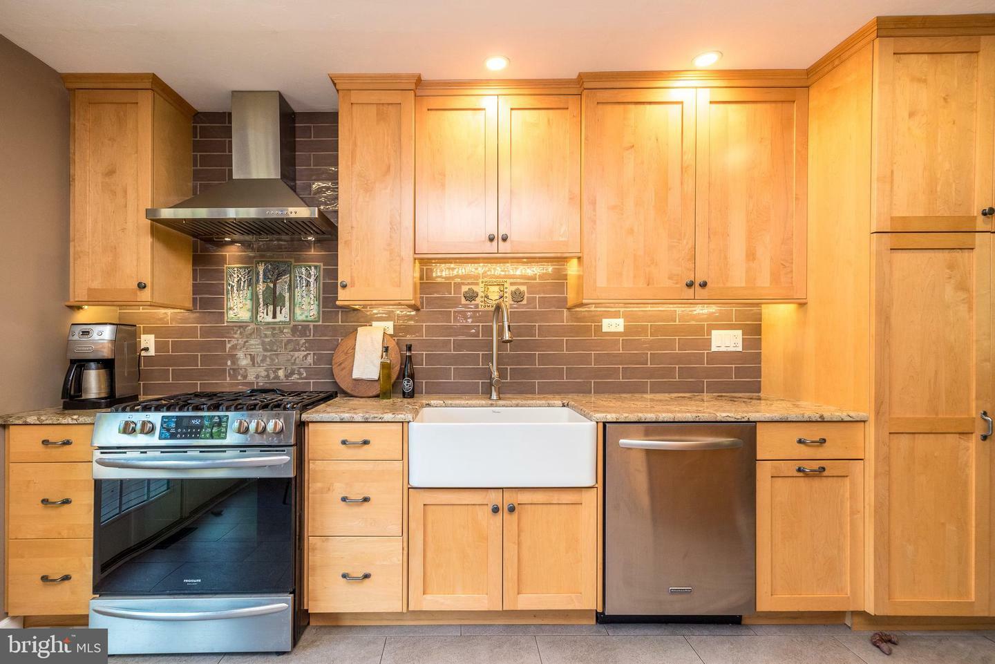 Property Photo: 4537 Kavan Court PA 18902