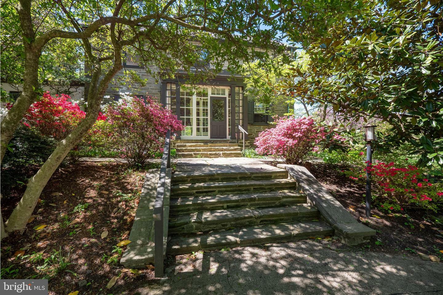 Property Photo: 30 E Sunset Avenue PA 19118