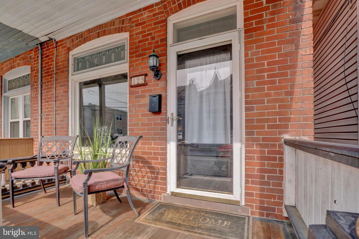 Property Photo: 123 S Cedar Street PA 17543