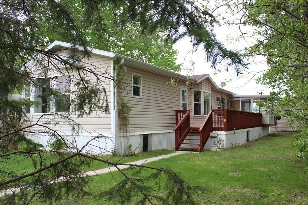 Property Photo: 36 Sunset Drive MB R5H 1J7