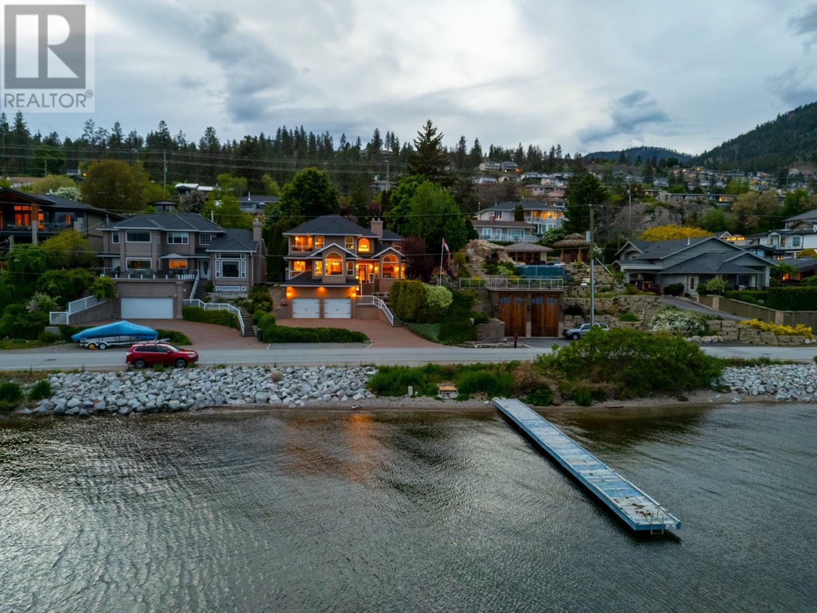 Property Photo: 3838 Beach Avenue BC V0H 1X1