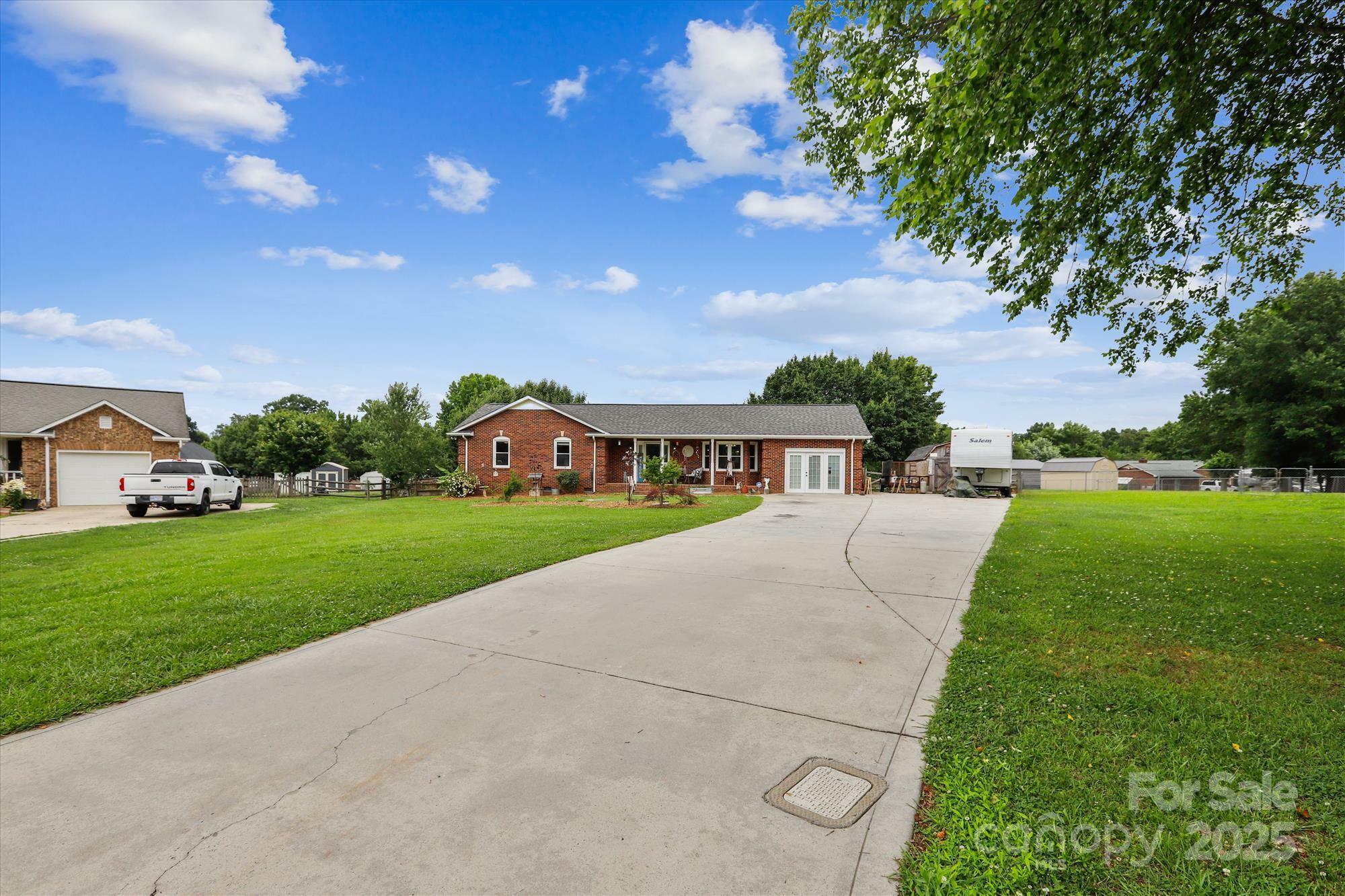 Property Photo: 4527 Marshall Court NC 28110