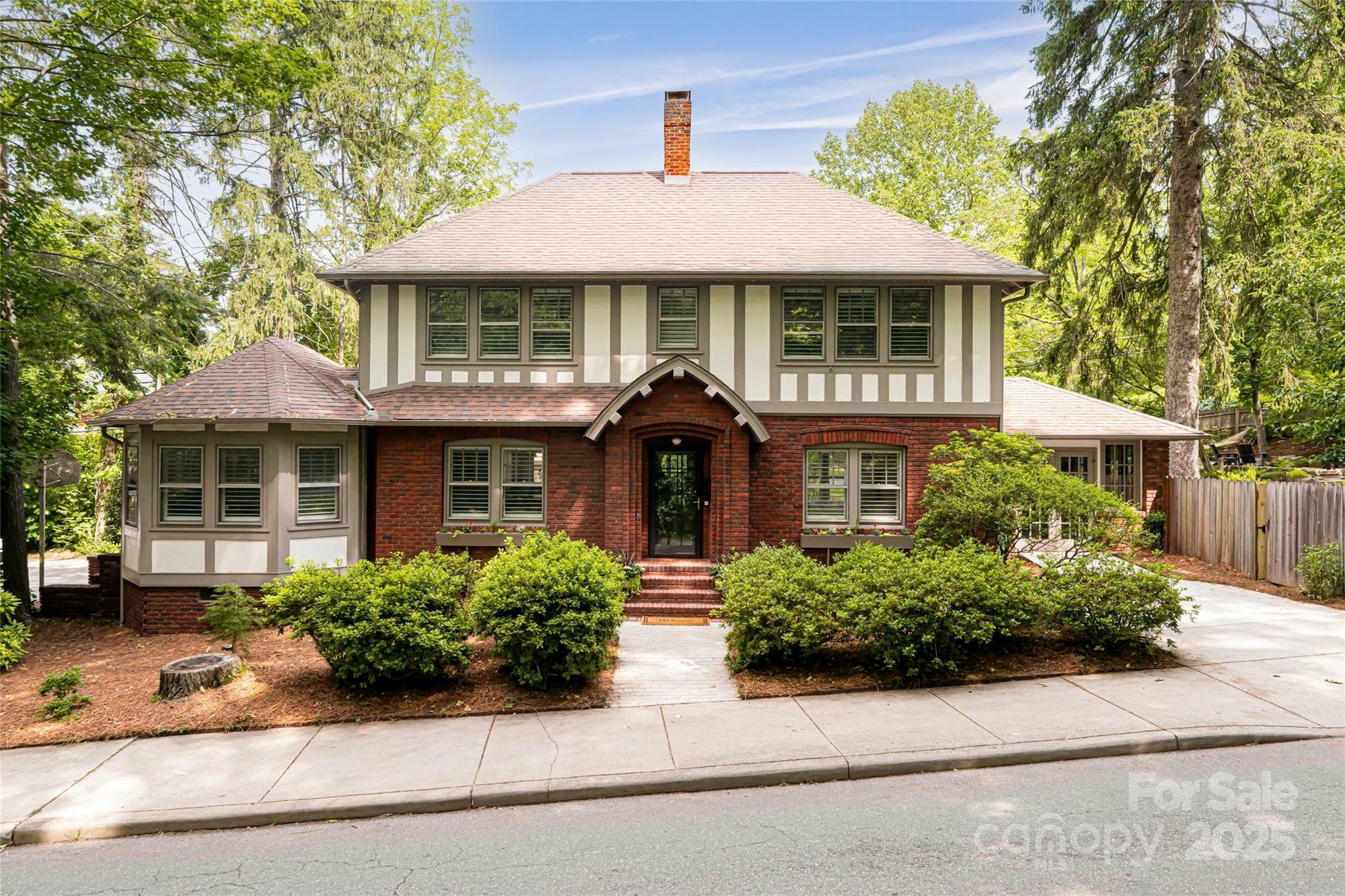 118 Macon Avenue  Asheville NC 28801 photo
