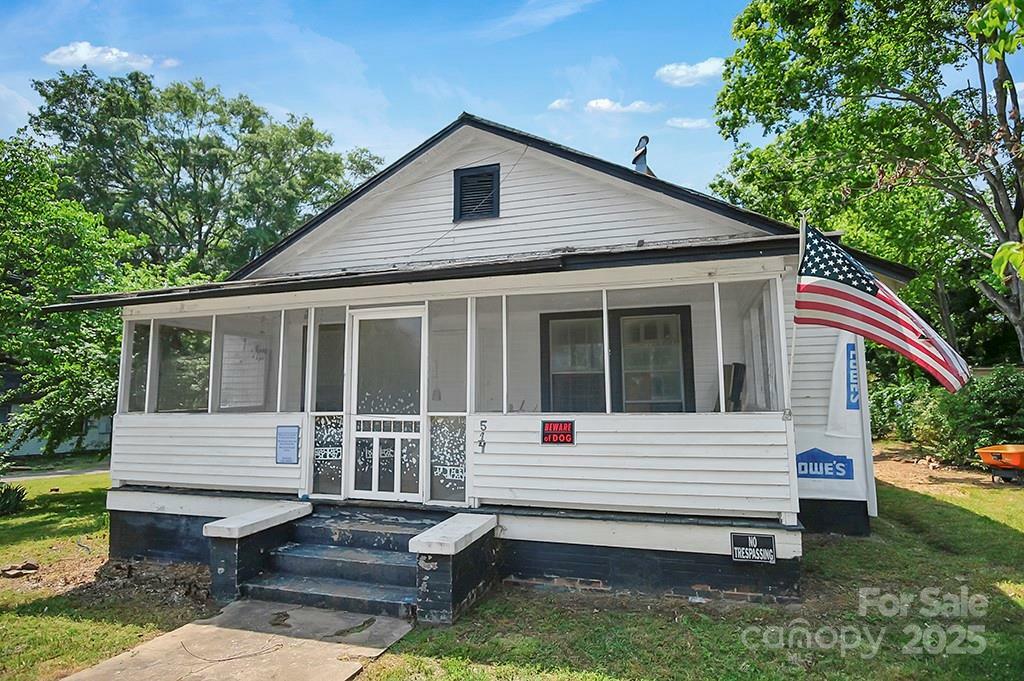 Property Photo: 514 S Martin Street NC 28150