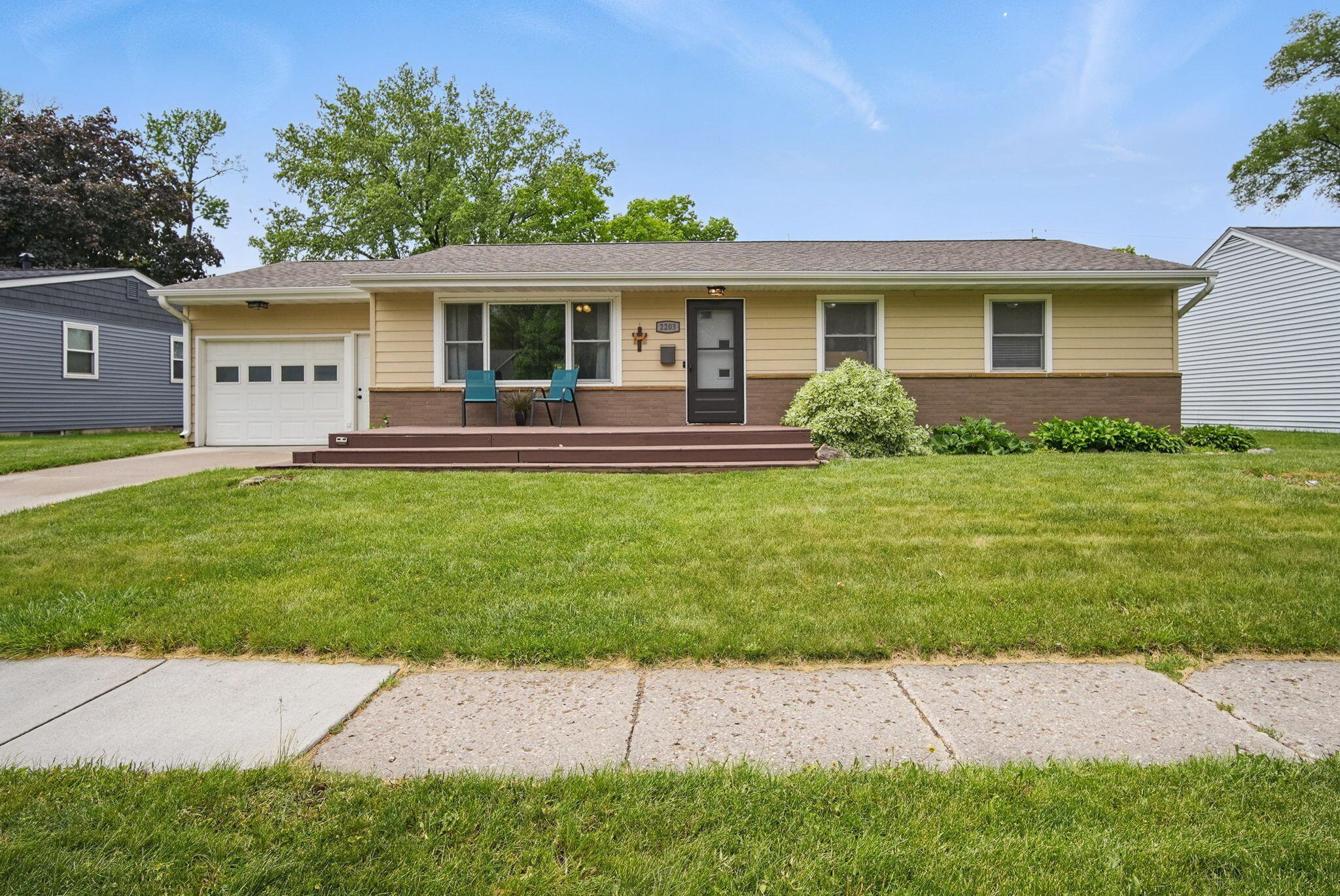 Property Photo: 2203 Jensen Avenue IA 50010