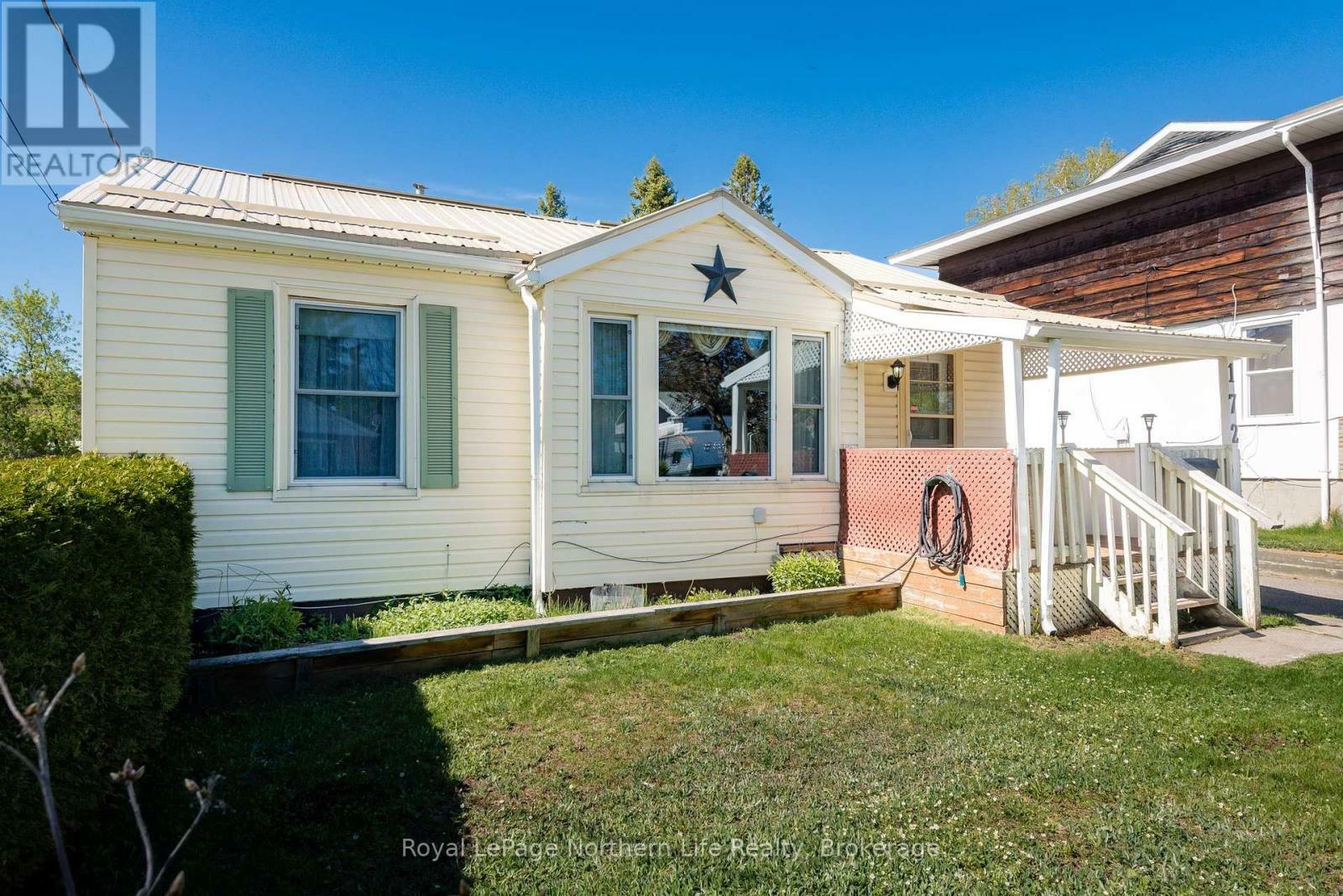 Photo de la propriété: 172 Morland Avenue ON P1B 7R9