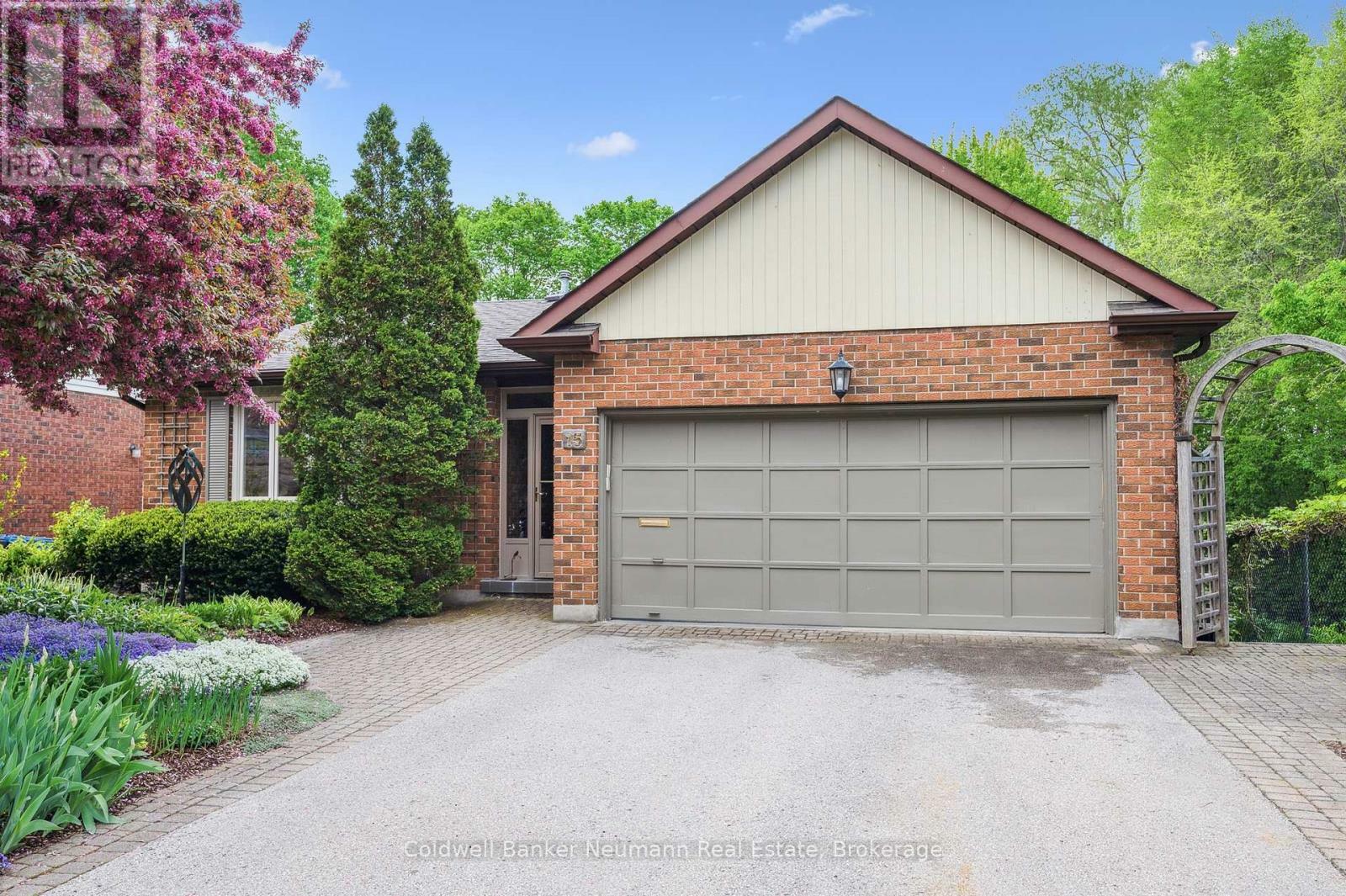 Property Photo: 15 Wagoners Trail ON N1G 3M9