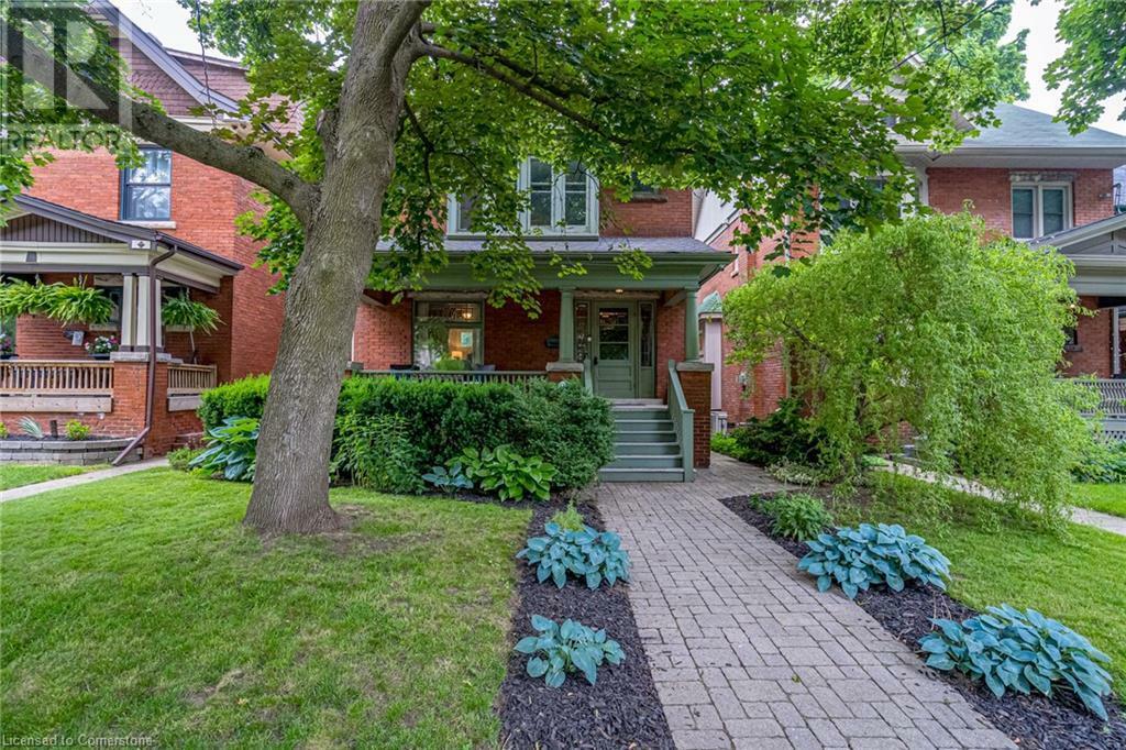 Photo de la propriété: 90 Blake Street ON L8M 2S6