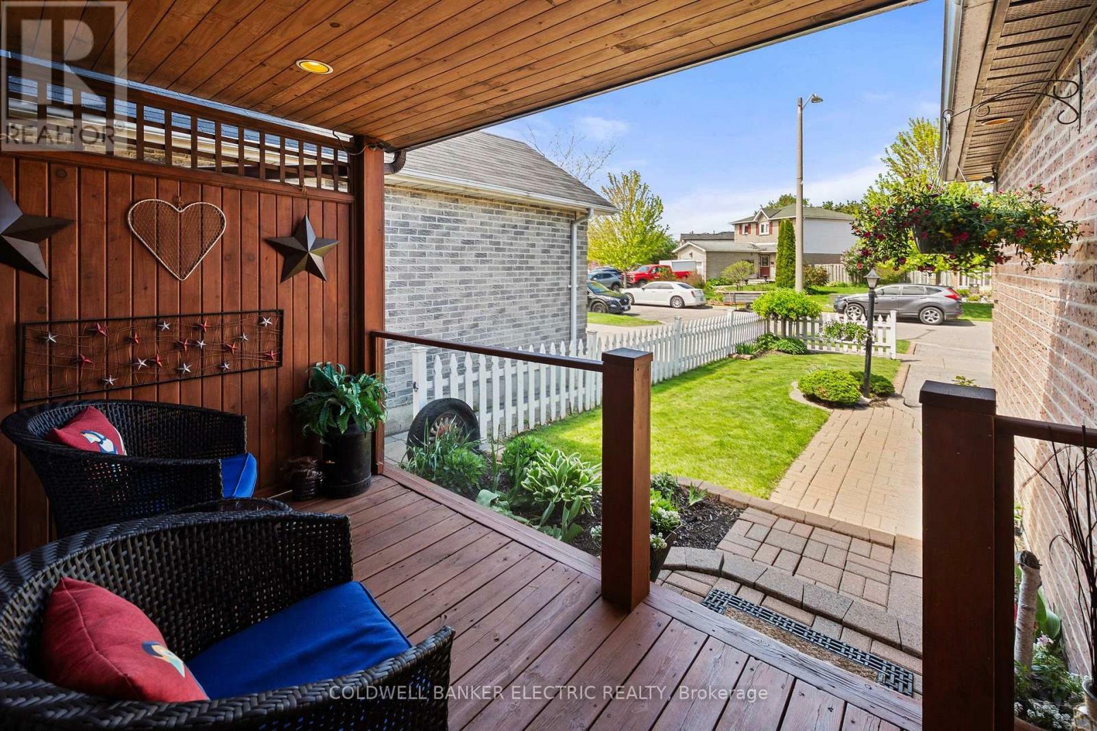 Property Photo: 55 Barnes Drive ON L1S 5G6