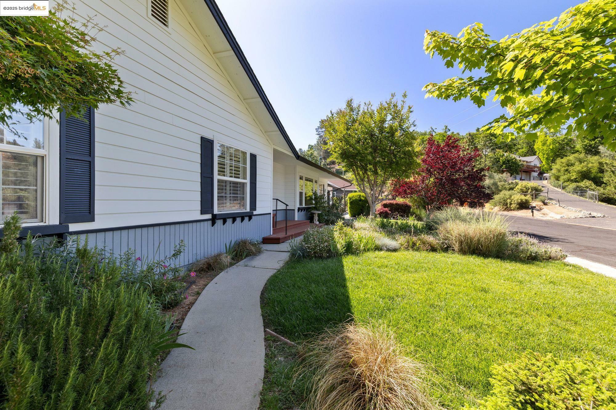 Property Photo: 15840 Ridgefield Ct. CA 95370