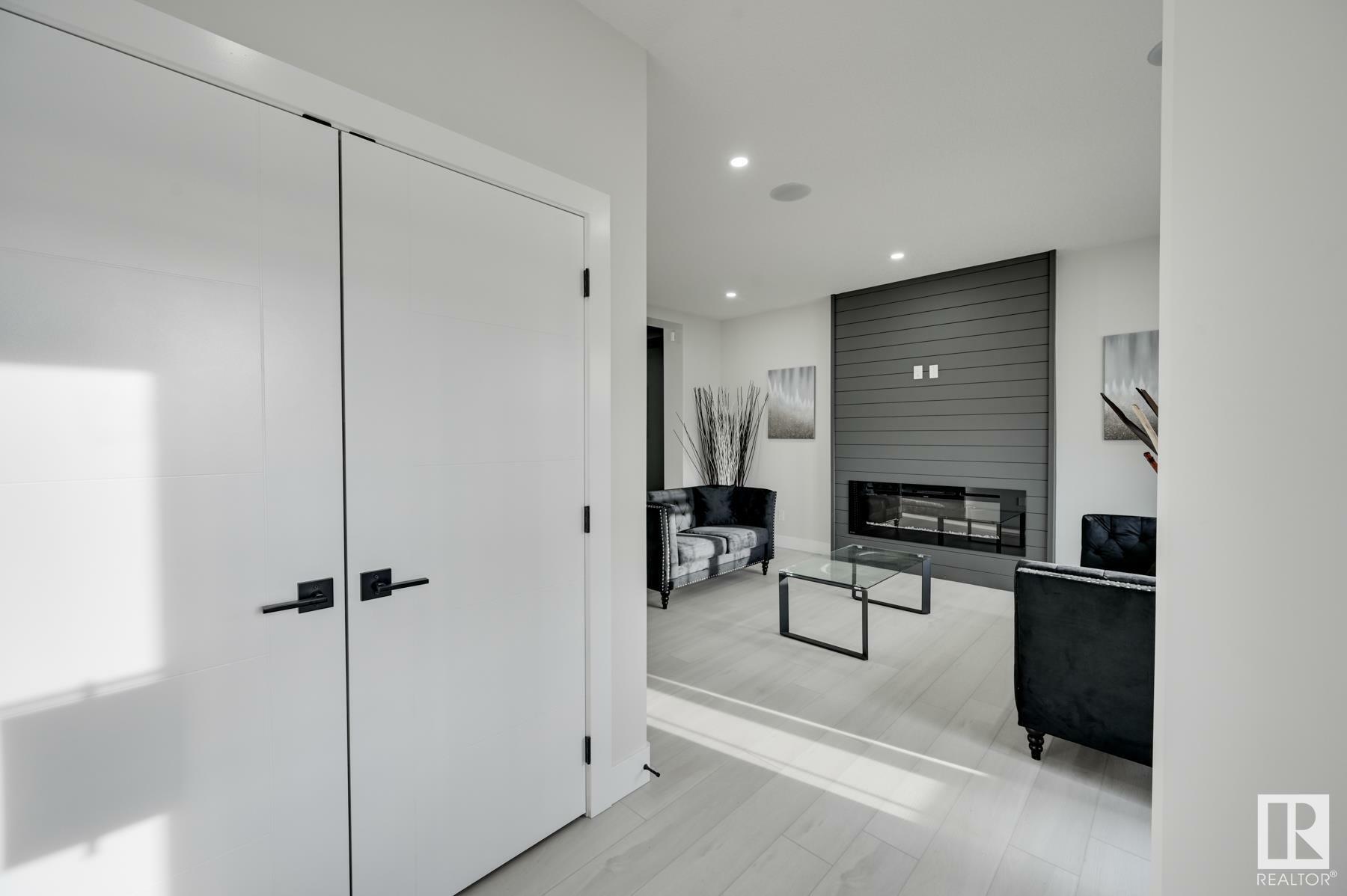 Property Photo: 4 Chambery Crescent AB T8T 2C1