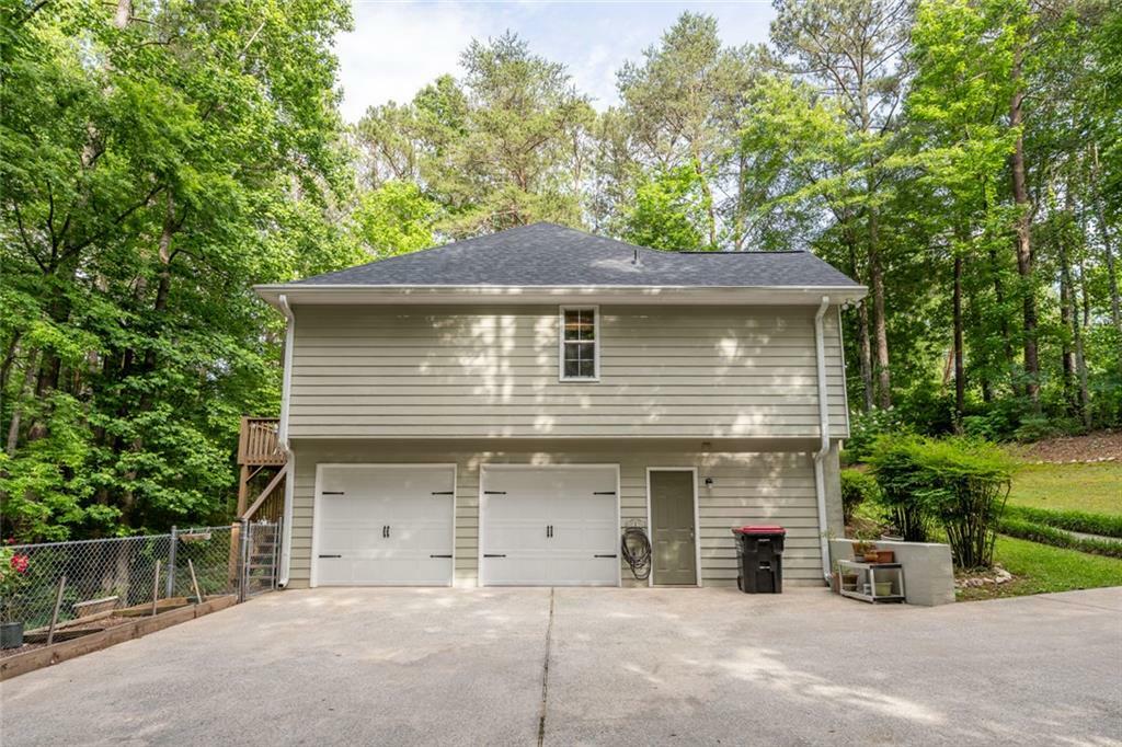 Property Photo: 1737 Mount Berry Drive GA 30135