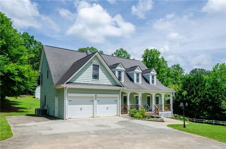Property Photo: 410 Hendon Road GA 30188