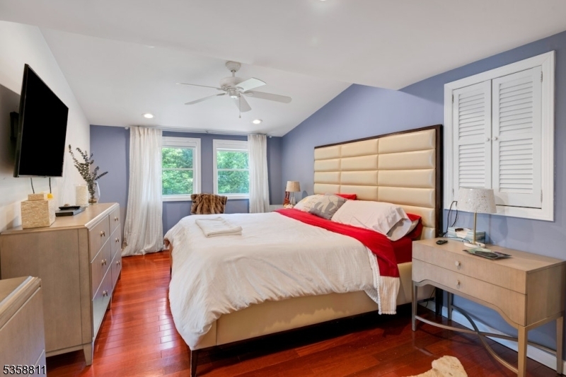 Property Photo:  21 Sheridan Ave  NJ 07052 