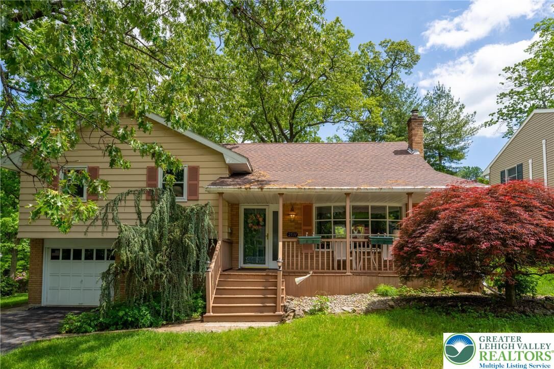 Property Photo:  2531 S Church Street  PA 18103 