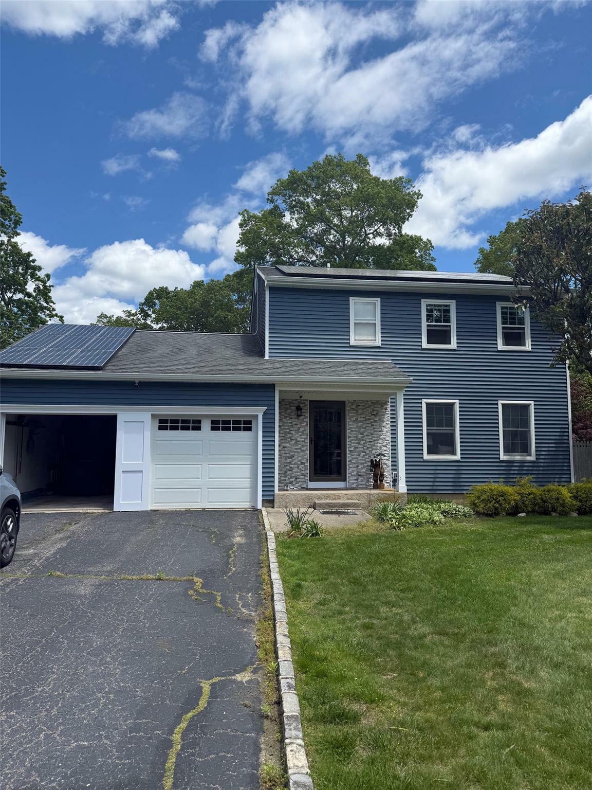 5 Cedar Heights Drive  Ridge NY 11961 photo