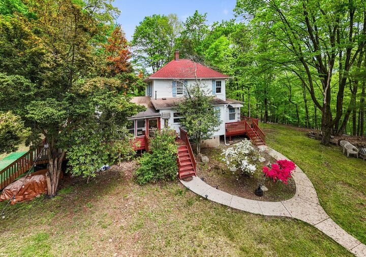 Property Photo:  175 McNamara Road  NY 10977 