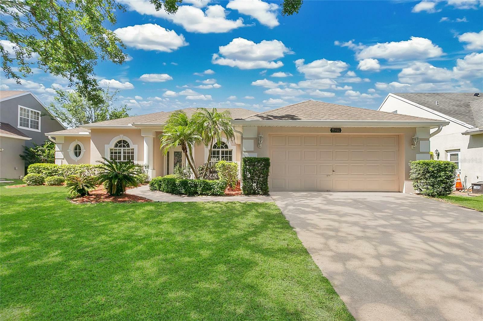 Property Photo: 7900 Saint Giles Place FL 32835