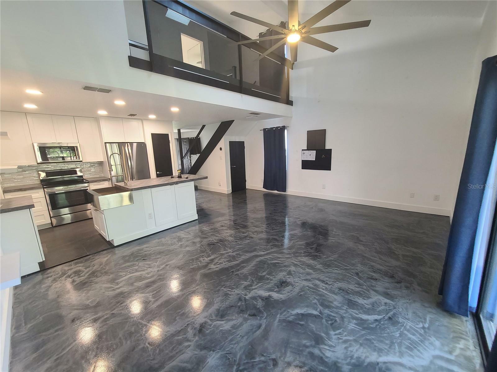 Property Photo: 2334 Pear Tree Court FL 32807