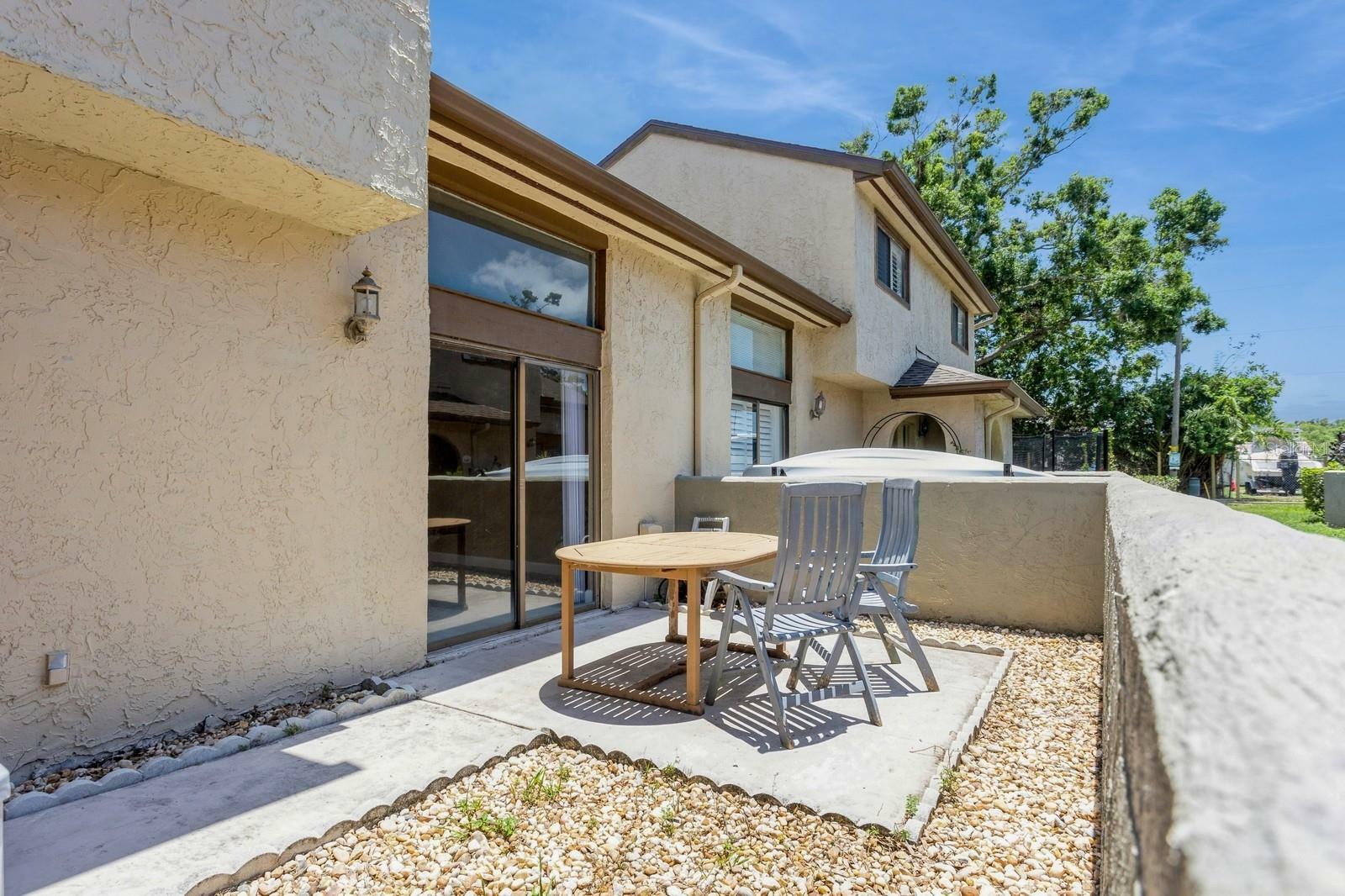 Property Photo: 6262 142nd Avenue N 607 FL 33760