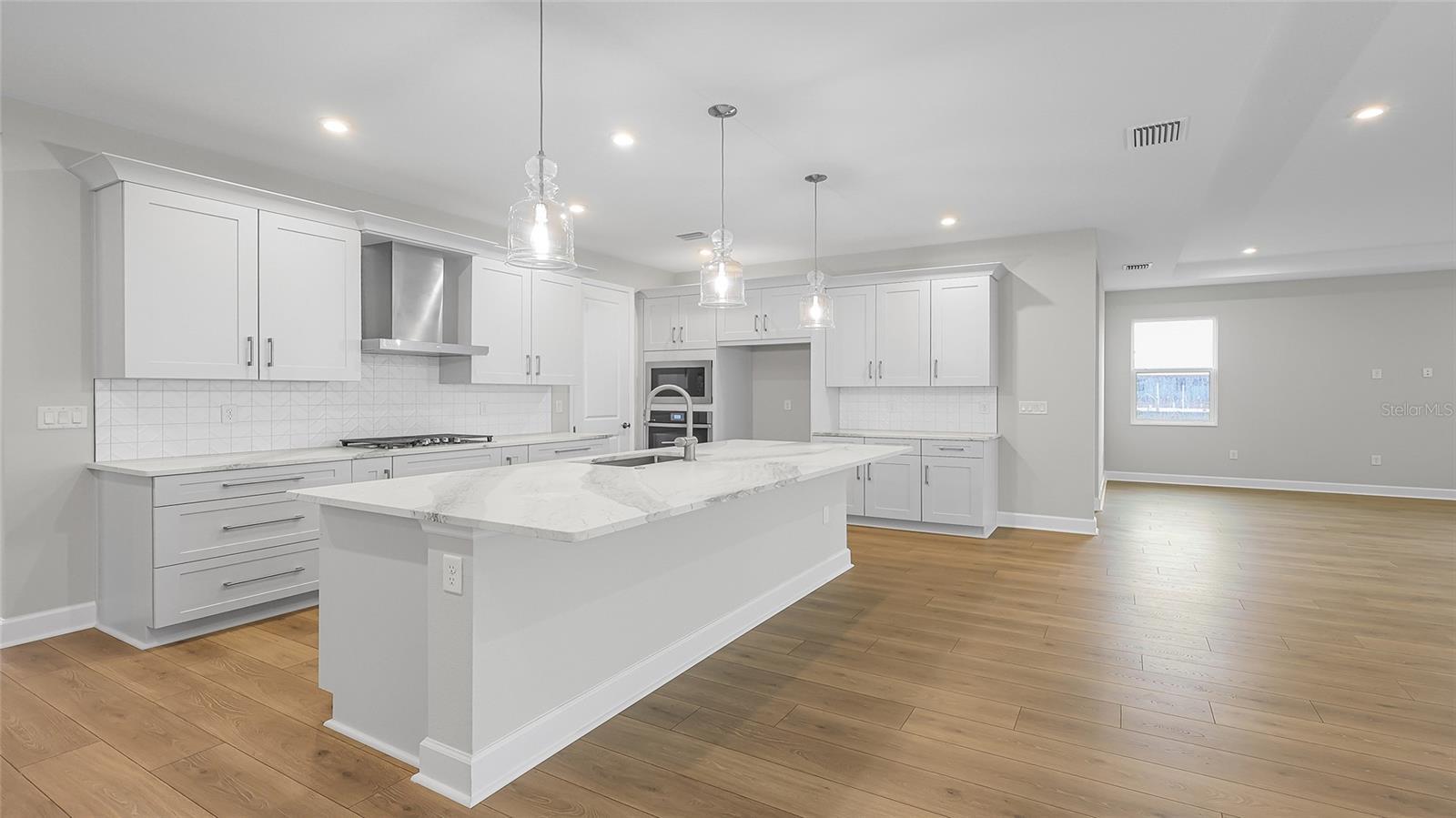 Property Photo: 1613 Bellagio Loop FL 32778
