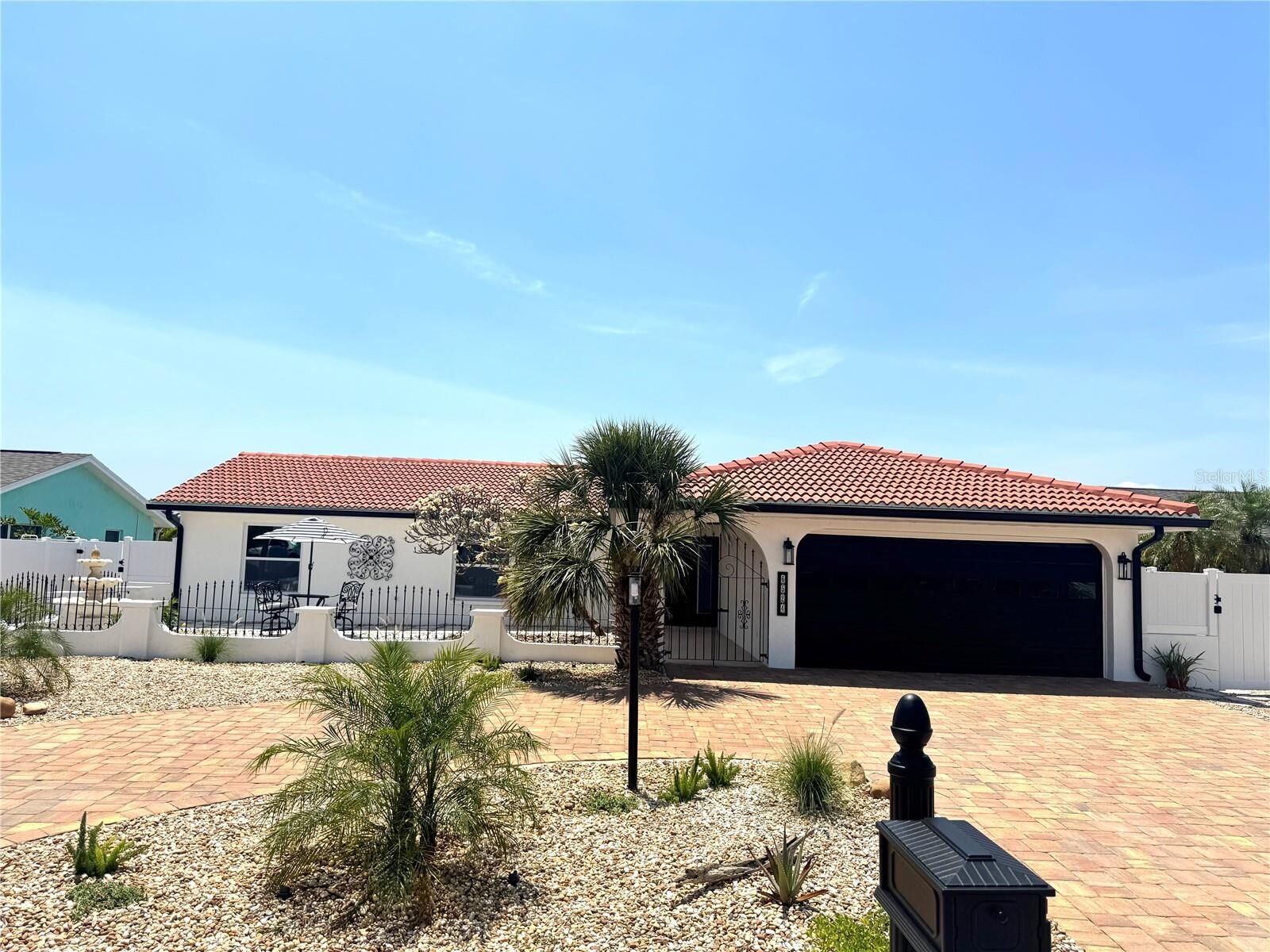 Property Photo:  6524 Senegal Palm Way  FL 33572 