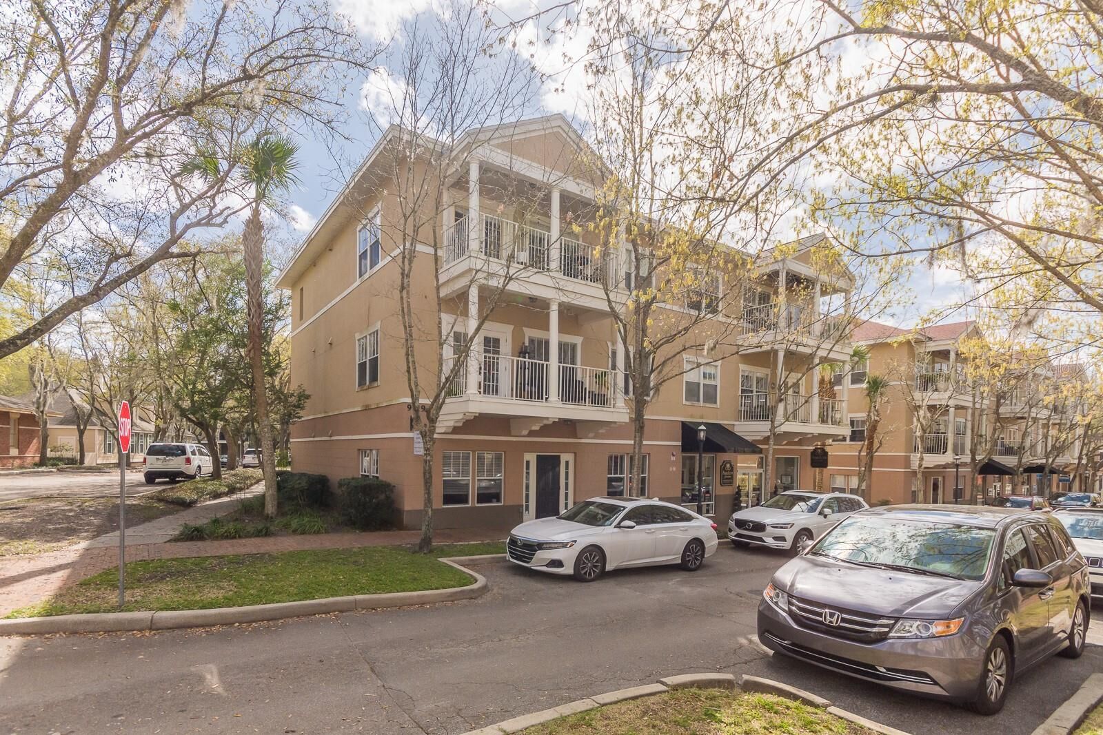 Property Photo:  9119 SW 52nd Avenue C301  FL 32608 