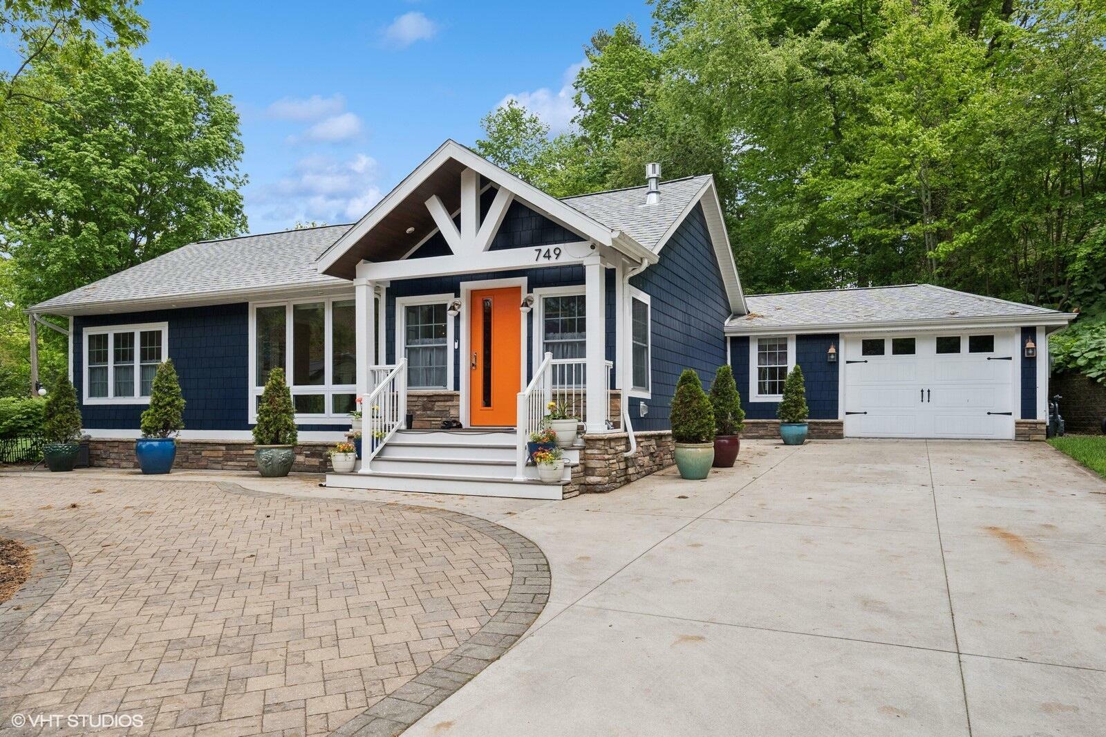 Property Photo: 749 Holland Street MI 49453