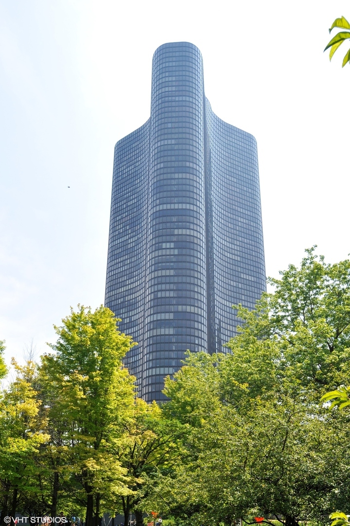 Property Photo: 505 N Lake Shore Drive 2109 IL 60611