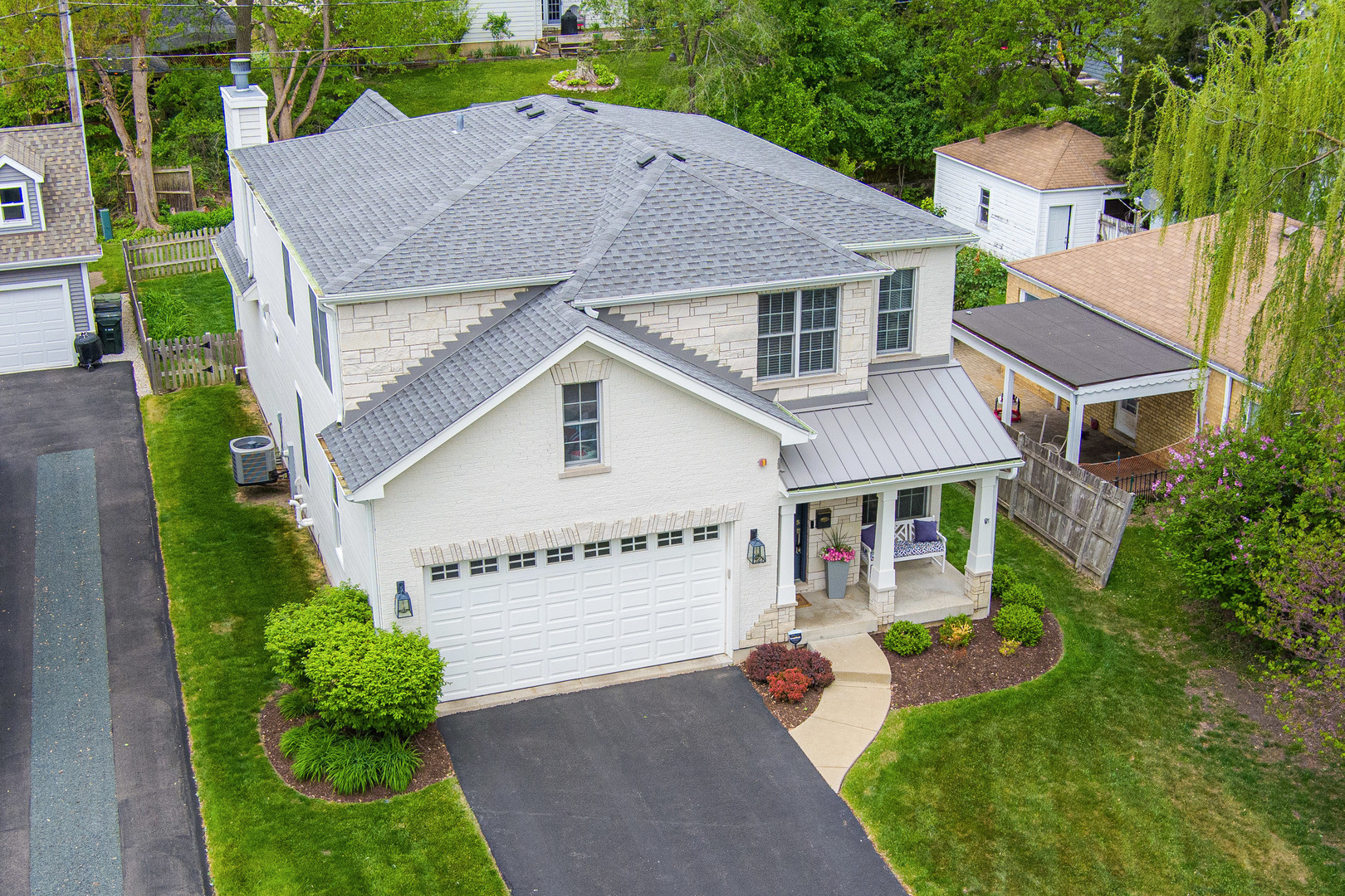 Property Photo: 740 S Prairie Avenue IL 60010