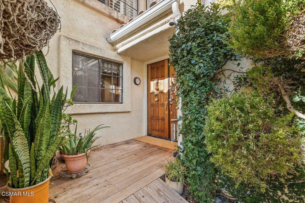 Property Photo: 5755 Recodo Way CA 93012