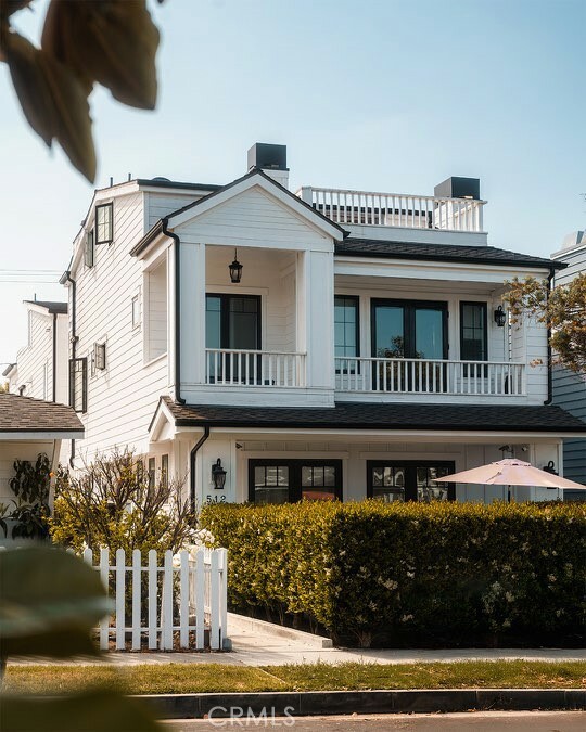 Property Photo: 512 Jasmine Avenue CA 92625