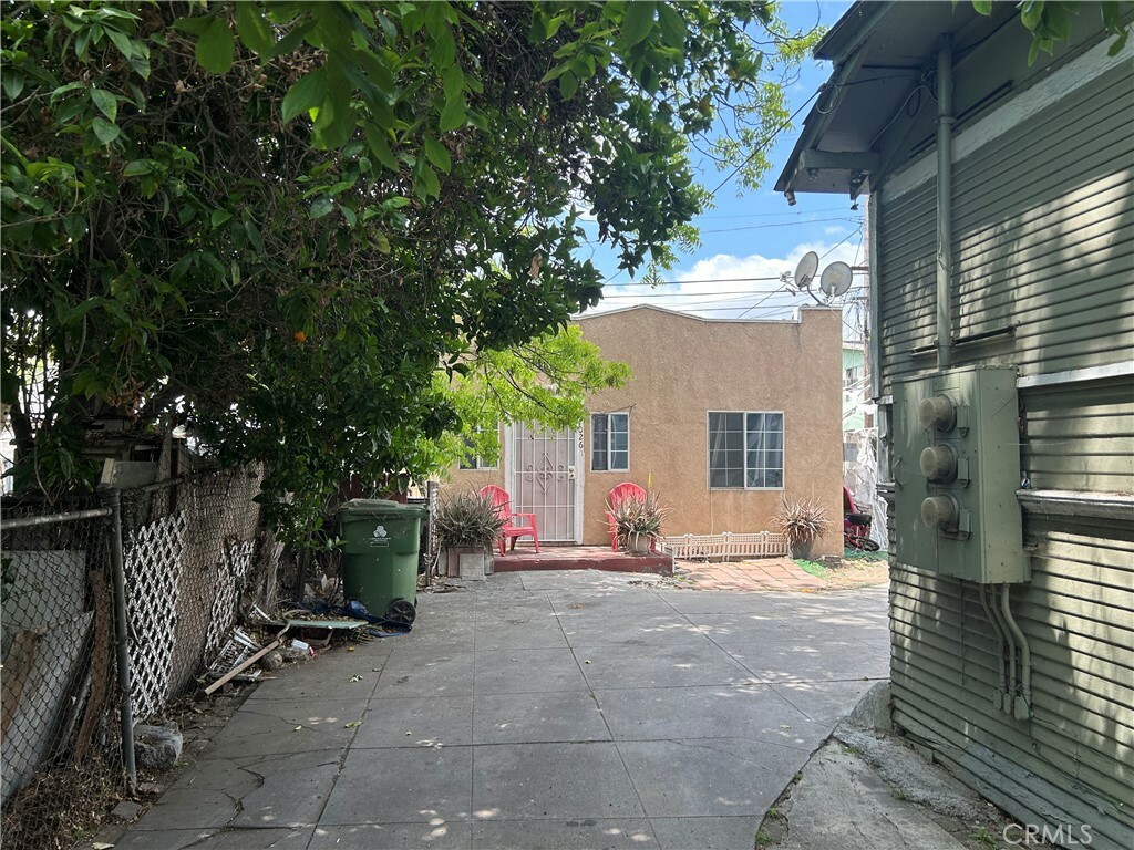 Property Photo:  1026 E 23rd Street  CA 90011 