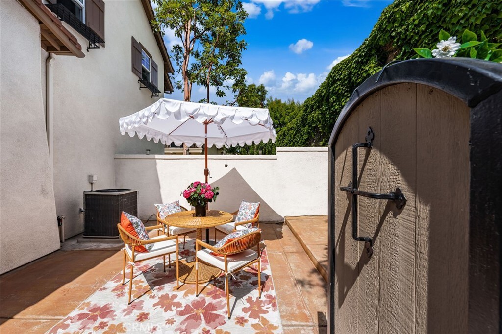Property Photo: 8090 Cornwall Court 33 CA 91739