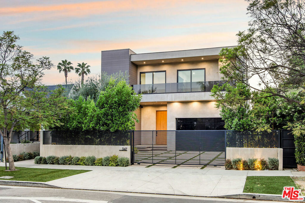 347 N Alfred Street  Los Angeles CA 90048 photo
