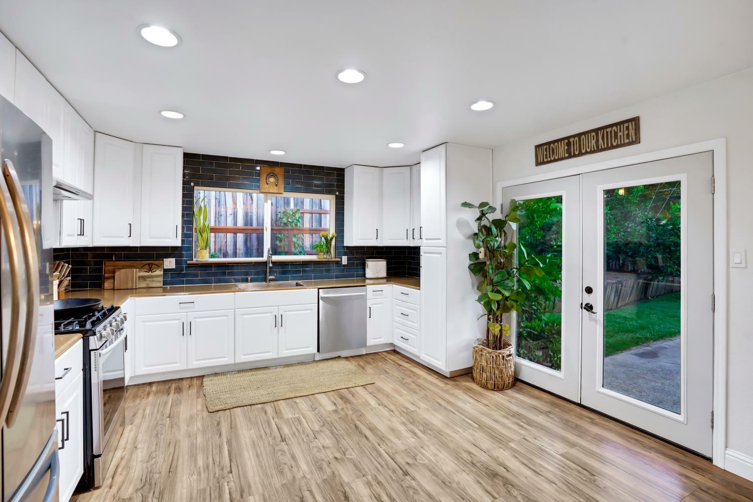 Property Photo: 4519 Onyx Way CA 95608