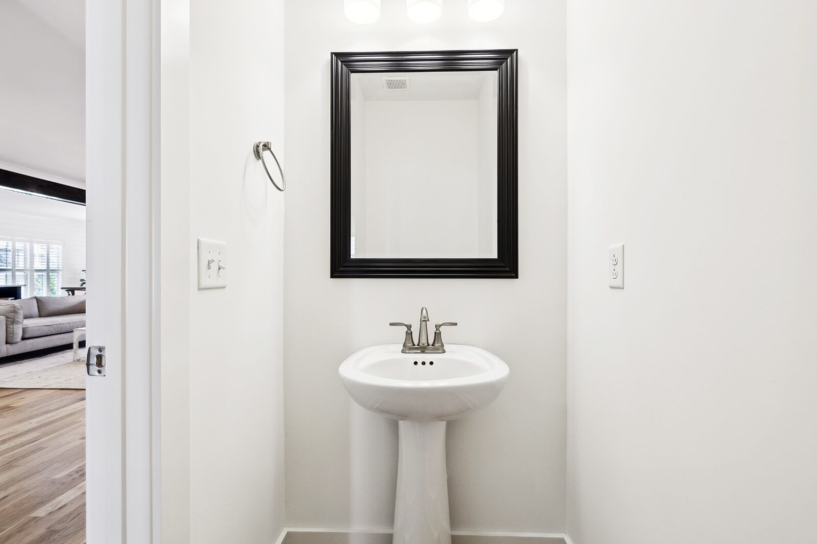 Property Photo:  3212 Pheasant Run Trl  TN 37130