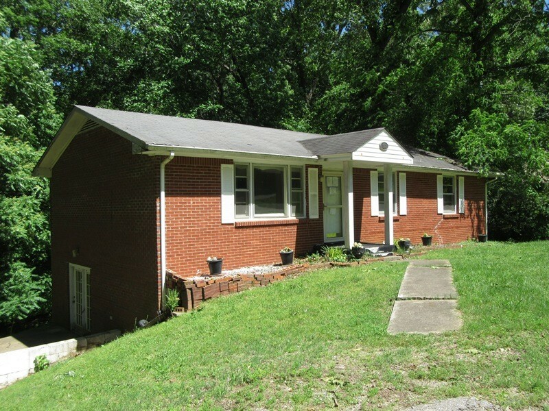 Property Photo: 107 Jay Cir TN 37040
