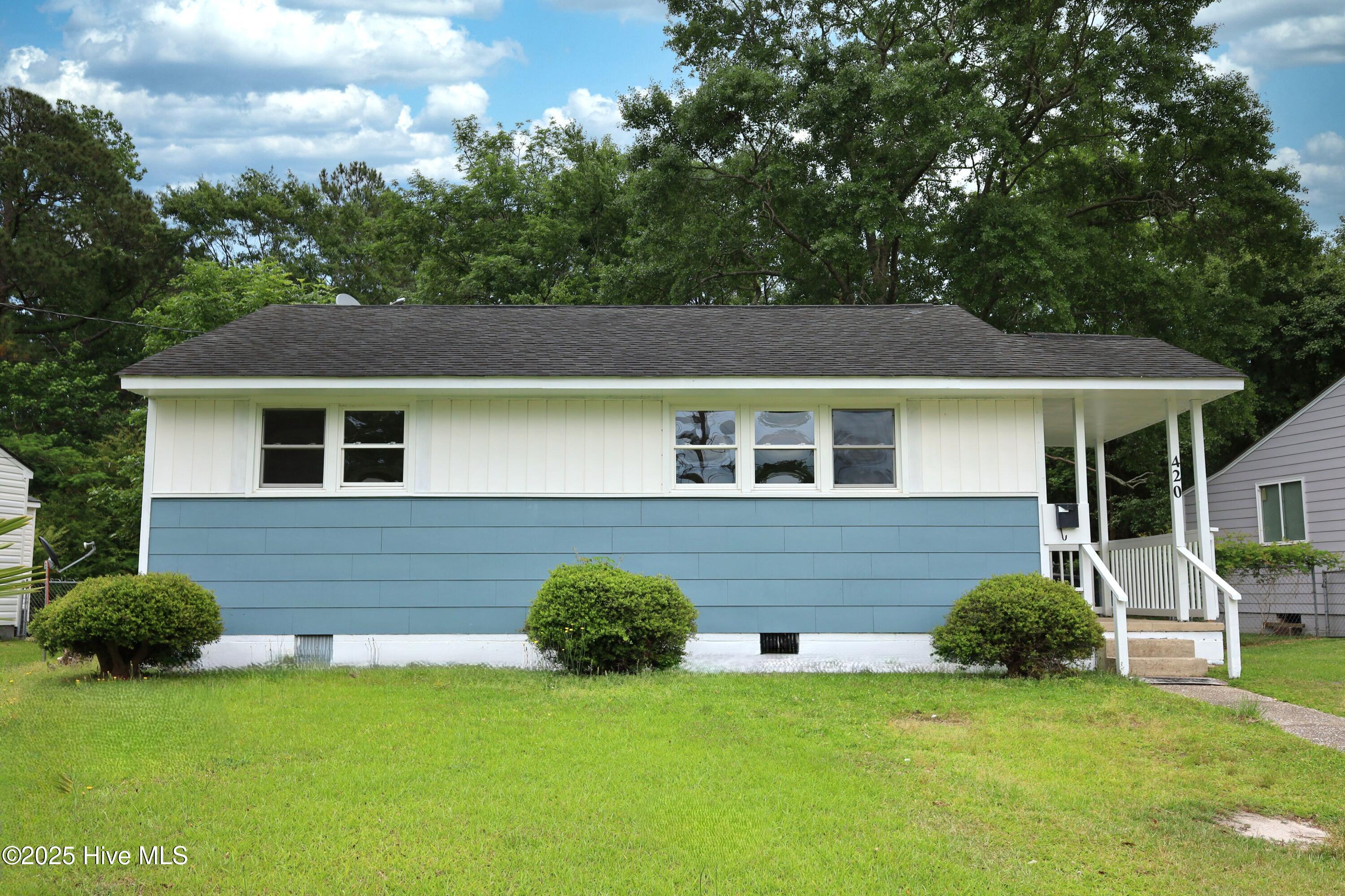 Property Photo:  420 New River Drive  NC 28540 