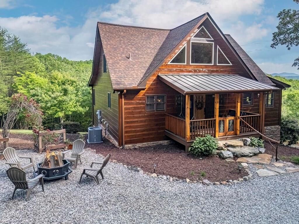 Property Photo:  477 Bootlegger Road  GA 30560 