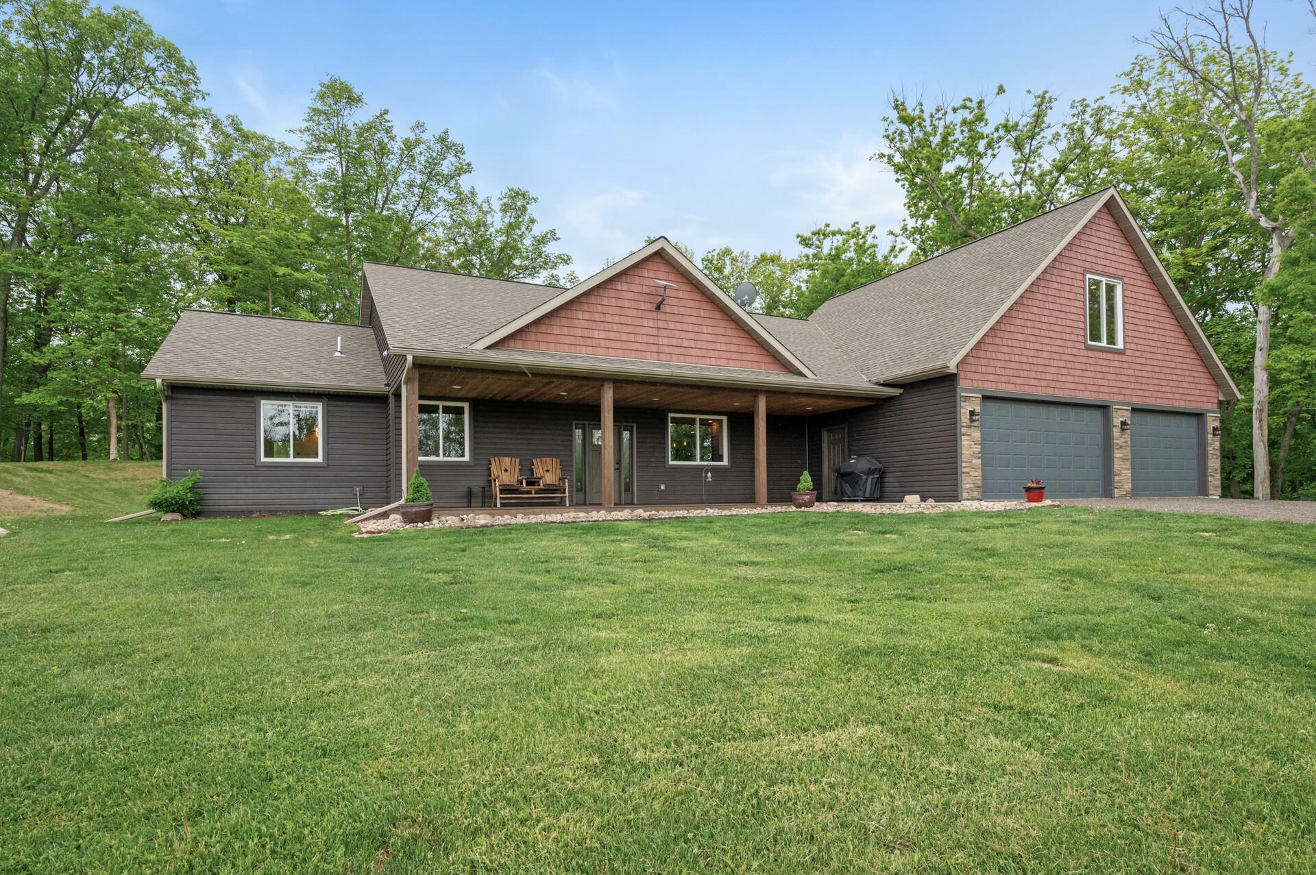 Property Photo: 7410 313th Avenue NE MN 55056
