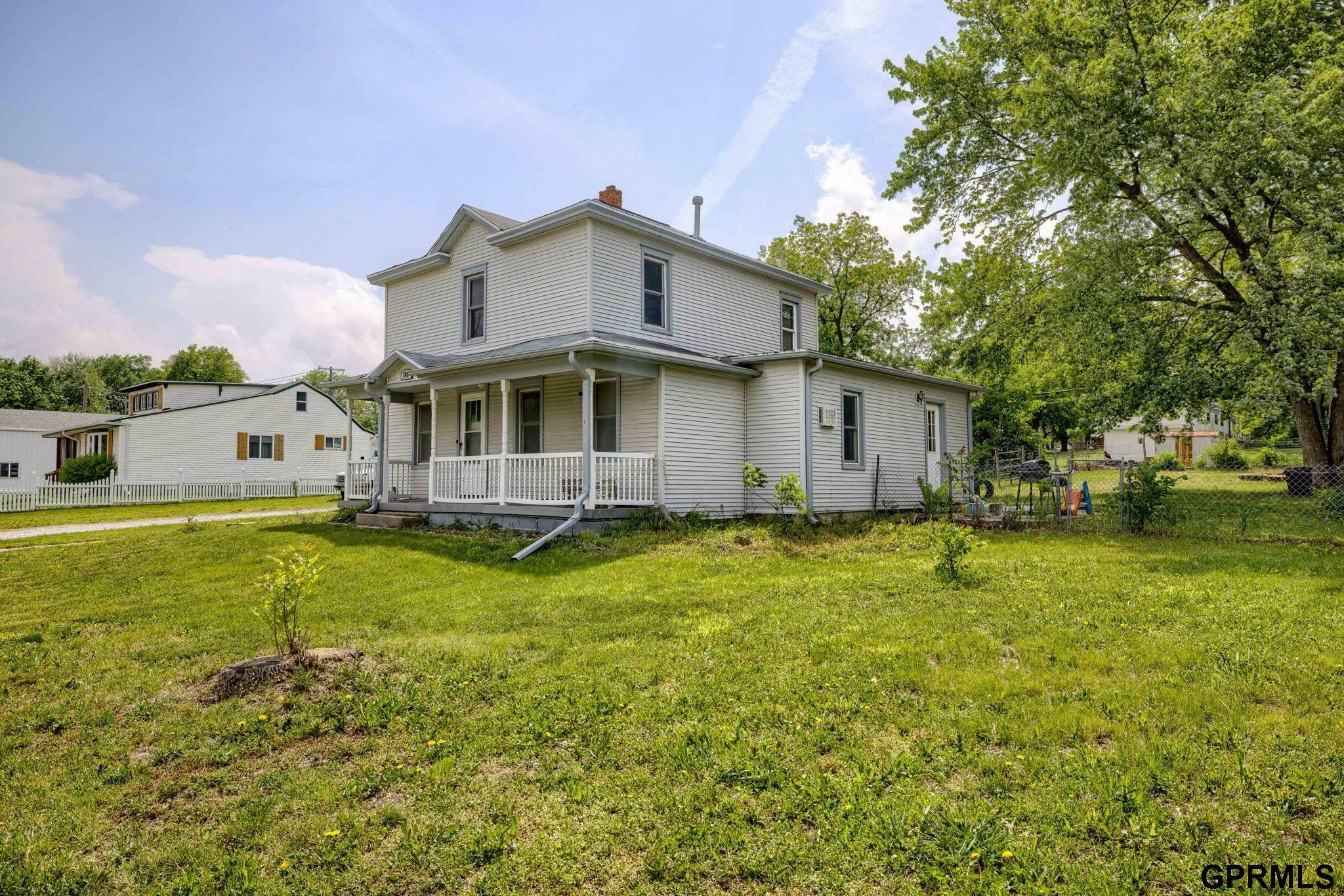 Property Photo: 165 Monroe Street NE 68317