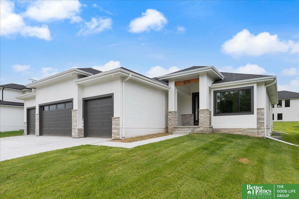 Property Photo: 5729 N 196th Street NE 68022