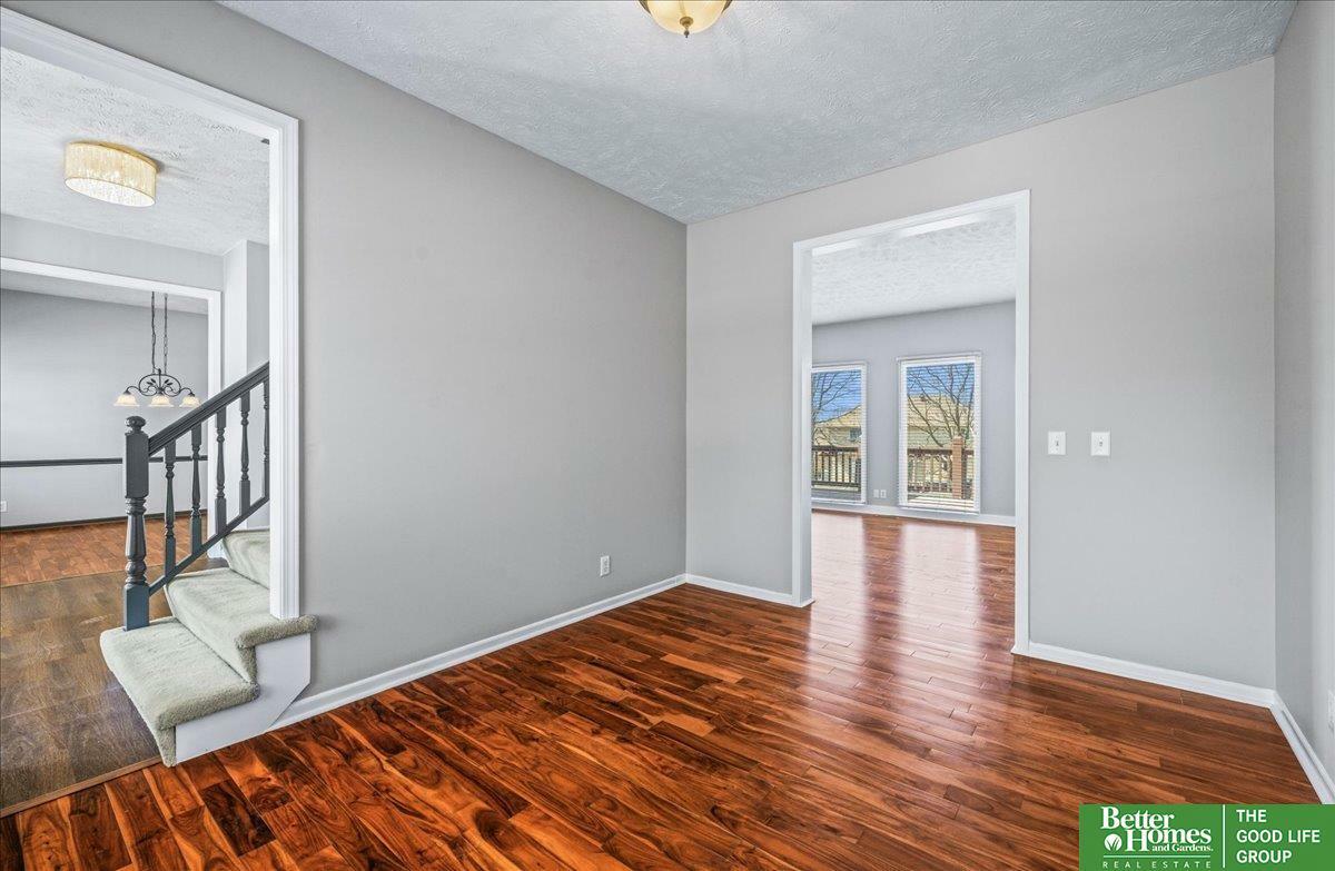 Property Photo: 5020 N 141 Street NE 68164