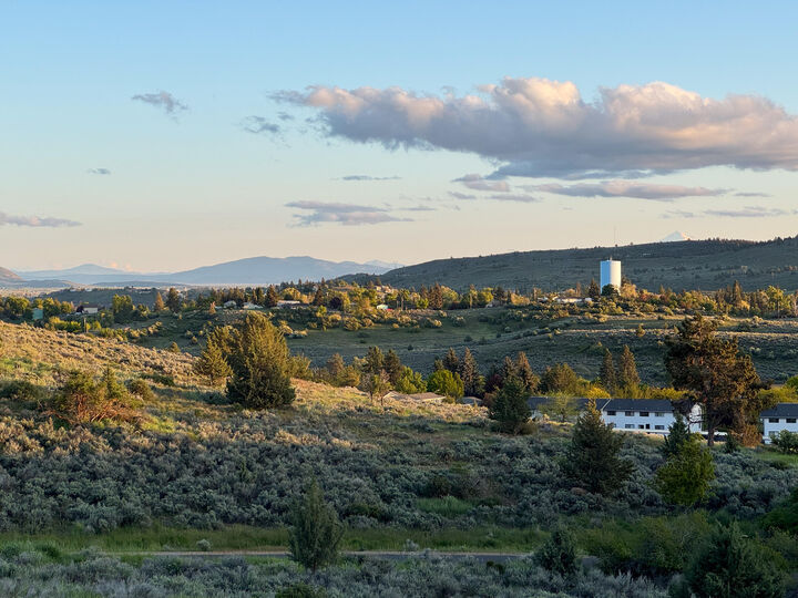 Clairmont Drive 5, 6, 11 &Amp 12  Klamath Falls OR 97601 photo