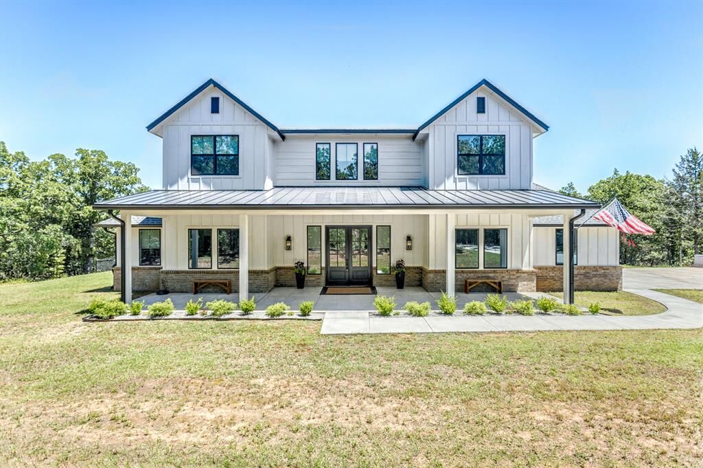 Property Photo:  6301 144th NE Avenue  OK 74857 